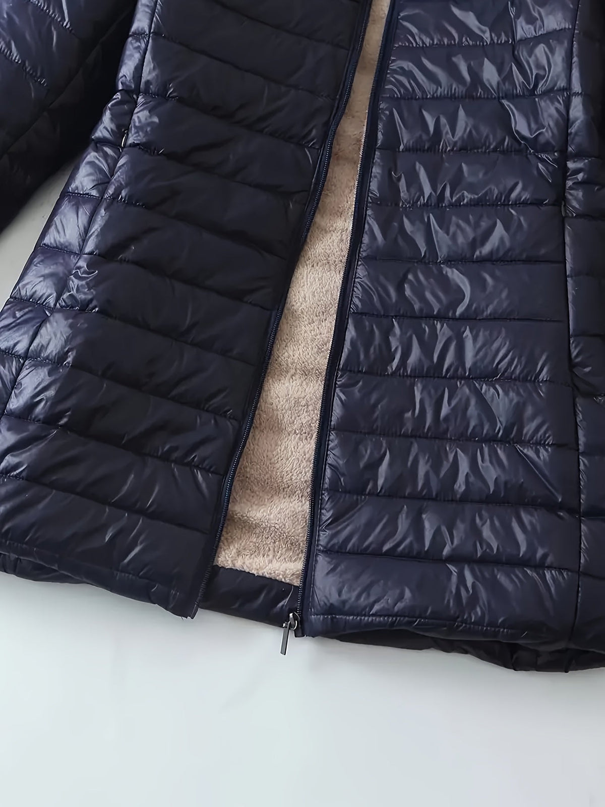 VICKY™ – Sıcak Tutan Polar Astarlı Şişme Mont
